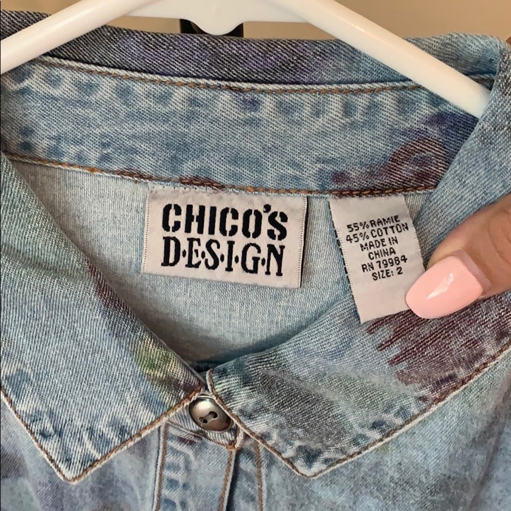 Button Down - Picture 3 of 3